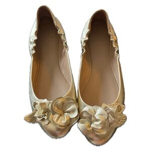 Tory Burch Elegant Gold Floral Women's Flats, Size 7.5